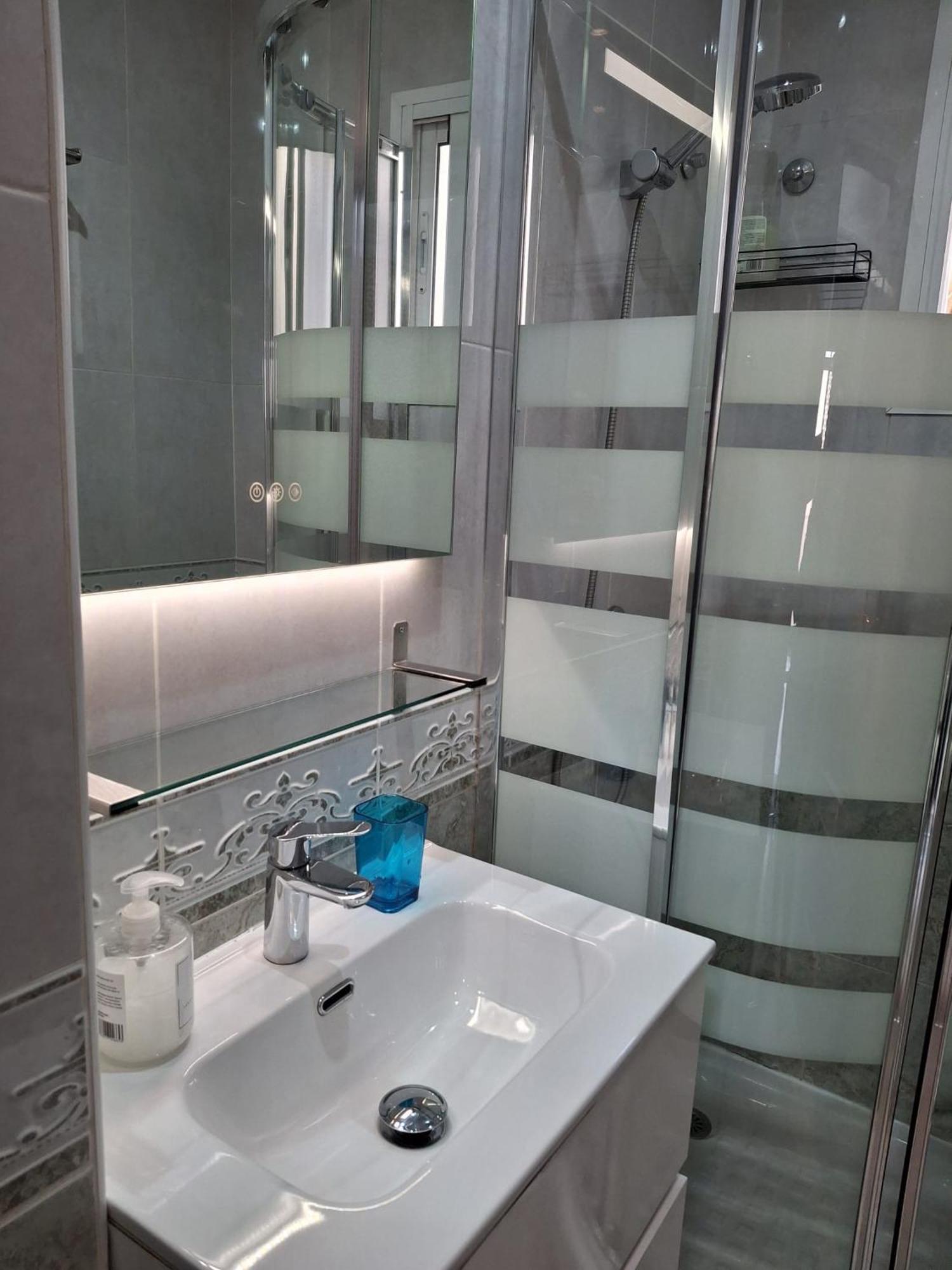 Апартаменты Elena Flat Malaga Center Экстерьер фото